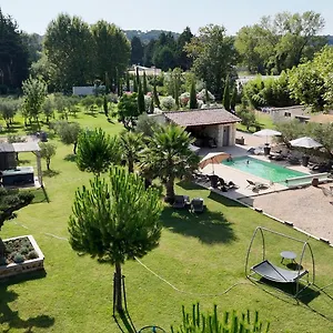 https://mas-de-nonin-st-remy-de-provence.fr-provencehotel.com